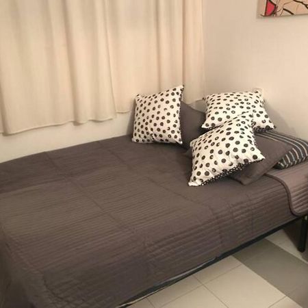 Apartamento Centrico Y Con Piscina A 5 Min. Playa Салоу Экстерьер фото