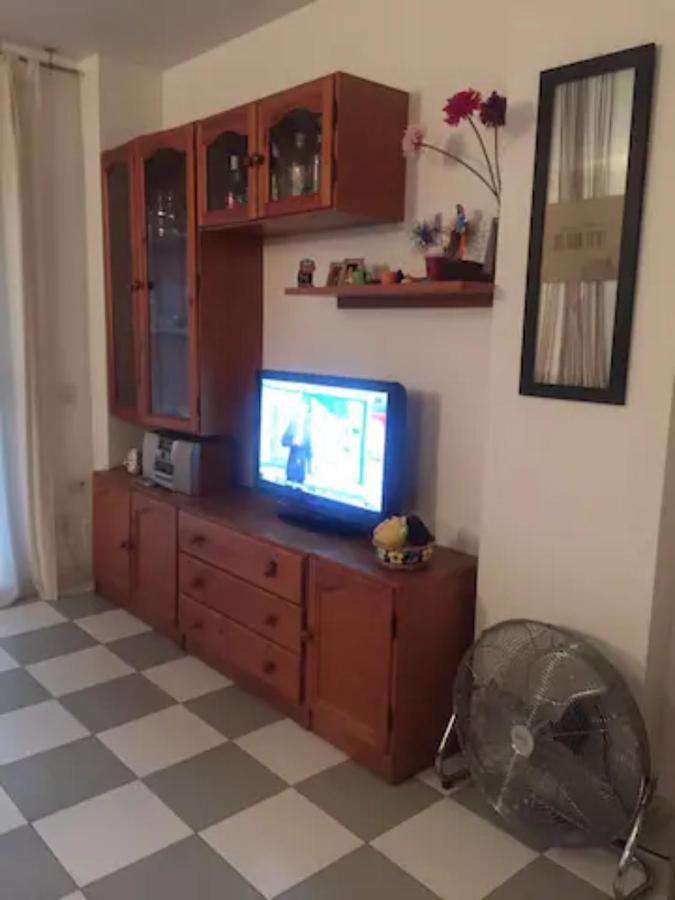 Apartamento Centrico Y Con Piscina A 5 Min. Playa Салоу Экстерьер фото