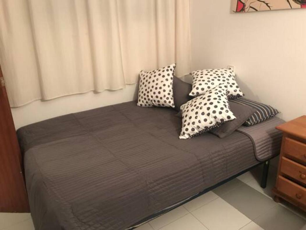 Apartamento Centrico Y Con Piscina A 5 Min. Playa Салоу Экстерьер фото